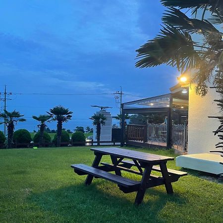 American Village Pension Manoa Намхэ Экстерьер фото