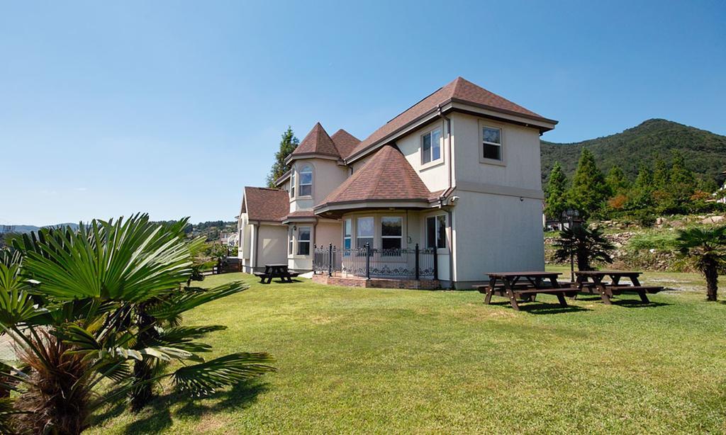 American Village Pension Manoa Намхэ Номер фото
